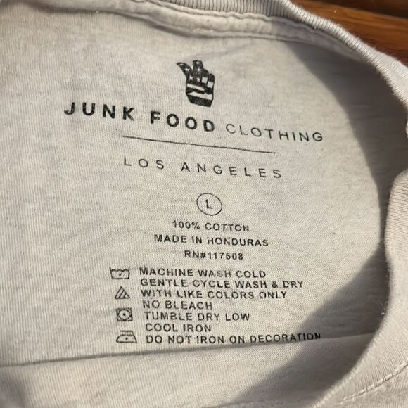 Junk Food Woodstock Design Graphic Shirt Festival Concert - Picture 6 of 8